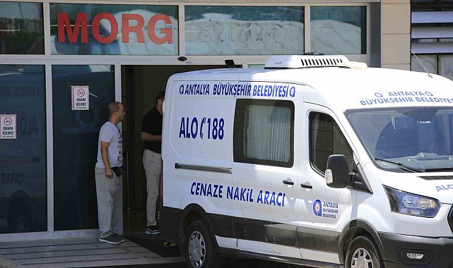 Şiddet nedeniyle eşinden boşanmış, defalarca uzaklaştırma kararı aldırmış