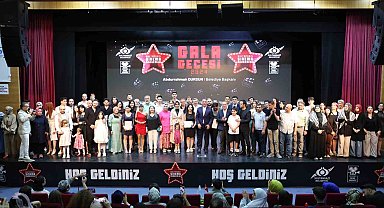 Sultangazi Sinema Akademisi öğrencilerinin hazırladığı kısa filmler gala gecesinde izleyiciyle buluştu