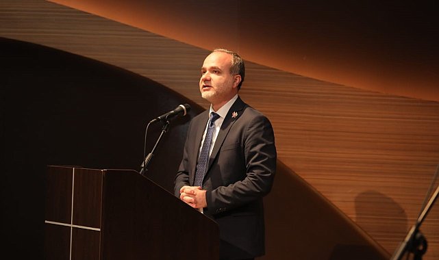 Temalı Türk Dünyası Araştırmaları Sempozyumu Bakü'de düzenlendi