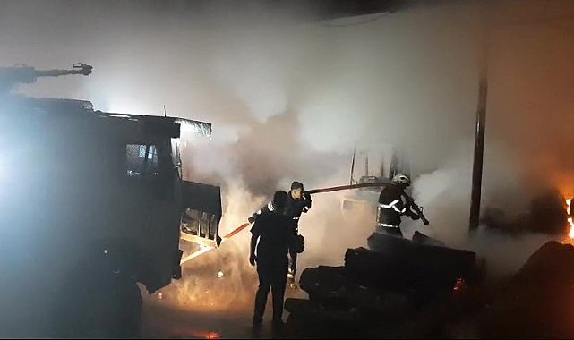 TOMA ve itfaiye ahşap imalathanesinde çıkan yangını kontrol altına aldı