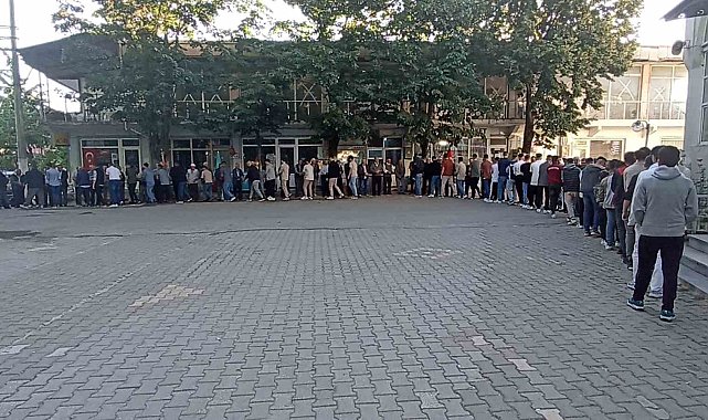 Yüz yıllık gelenek 'Bayramlaşma zinciri'