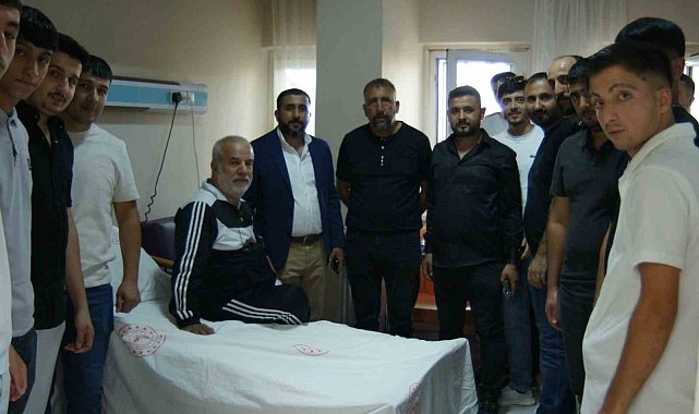 Aşiret üyelerinden hayırsever Acu'ya ziyaret