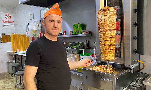 Aydın'da kavurucu sıcakta döner ustalarının zorlu mesaisi