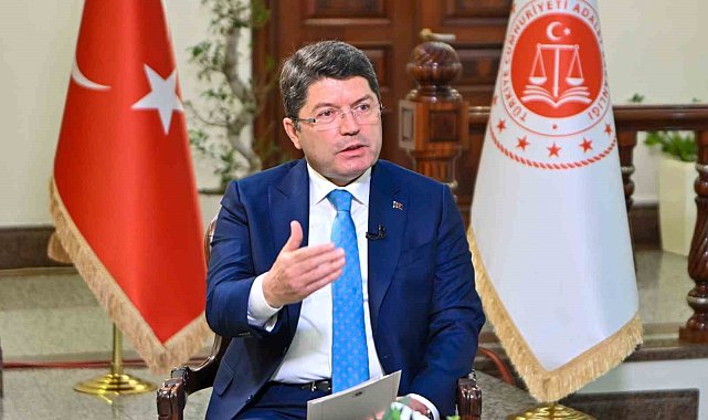 Bakan Tunç: "Türkiye Yüzyılı'nın ilk Yargı Reformu Strateji Belgesi'ni vatandaşlarımızın görüş ve önerisine açtık"