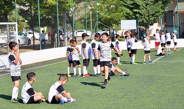 Başkan Dinçer: "Çocuklarımıza sağlıklı yaşamı ve sporu sevdirdik"
