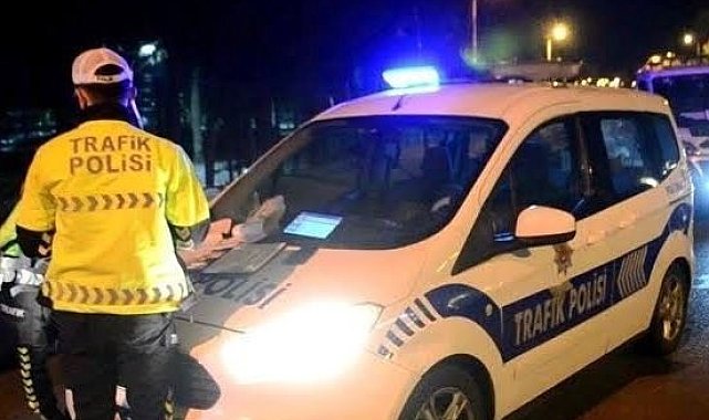 Bilecik'teki trafik denetimlerinde 82 araç sürücüsüne 122 bin 284 TL para cezası