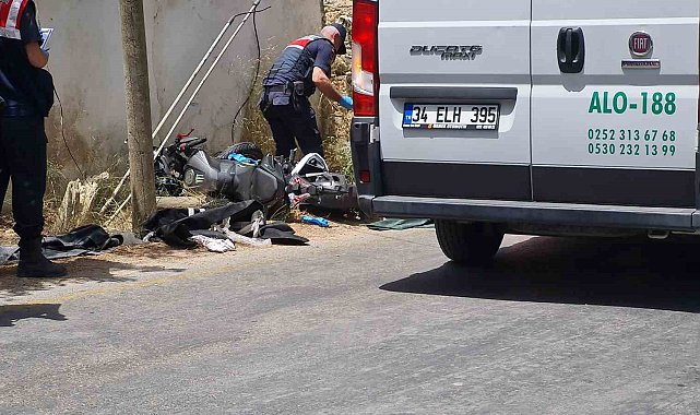 Bodrum'da feci kaza: Araca çarpan motosikletteki 2 genç hayatını kaybetti
