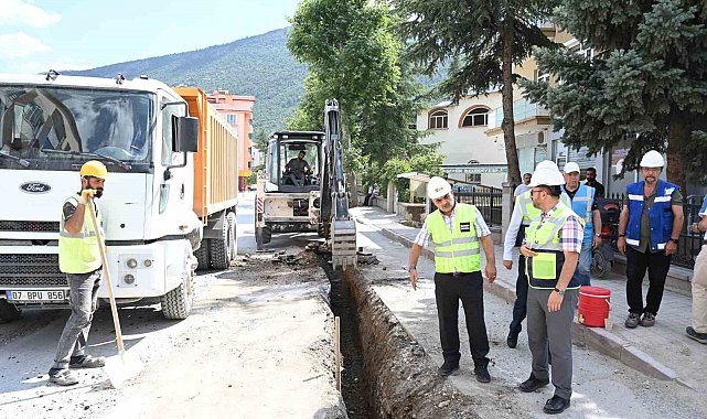 Büyükşehir Akşehir'de 129 kilometrelik devasa çalışmasının yüzde 50'sini tamamladı