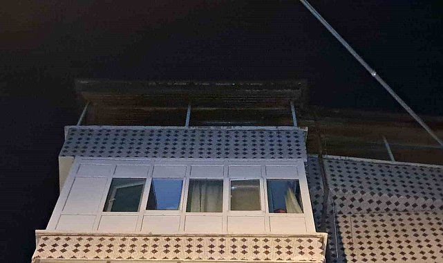 Karaman'da çakmakla oynayan çocuk yangın çıkardı