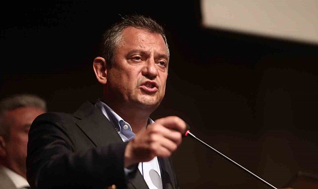 CHP Genel Başkanı Özel: "Filistinli bebeklerin kanı elinde olan Netanyahu'yu alkışlayanları kınıyorum, elleri kırılsın"