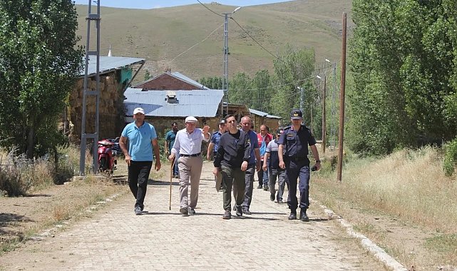 Demirözü Kaymakamı Şahin, köylerde incelemelerde bulundu