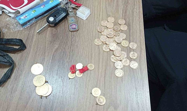 Depremzede aile lokantada 1 milyon 200 bin liralık altın unuttu