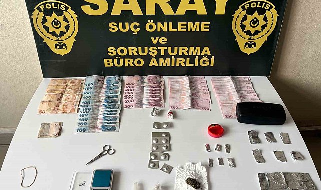 Dolandırıcılıktan aranıyordu, uyuşturucuyla yakalandı