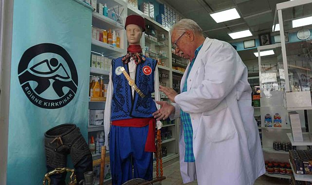 Eczanede Kırkpınar köşesi kurdu
