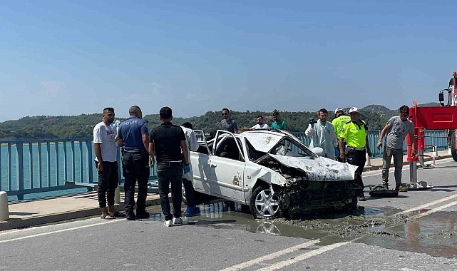 Göle düşen otomobil anne, baba ve iki kardeşe mezar oldu