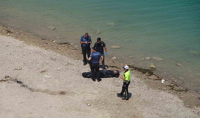 Göle düşen otomobilden 16 yaşındaki Batuhan'ın cesedi çıkartıldı