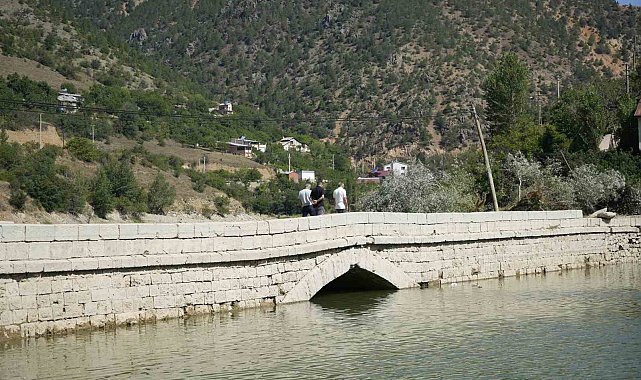 Gümüşhane'de mahalleli 'mevsimlik köprü' için çözüm istiyor