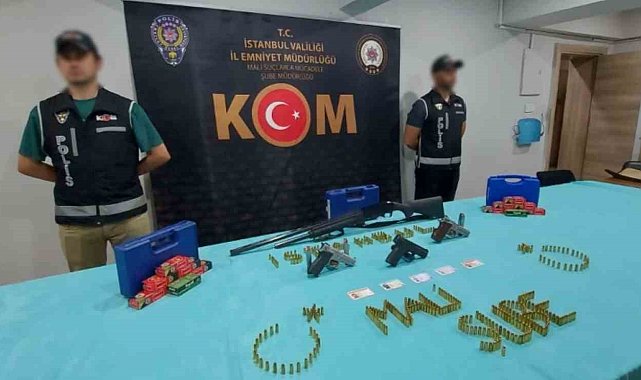 Hastanede çalışan güvenlik görevlilerine "sahte silah ruhsatı" operasyonu: 8 gözaltı