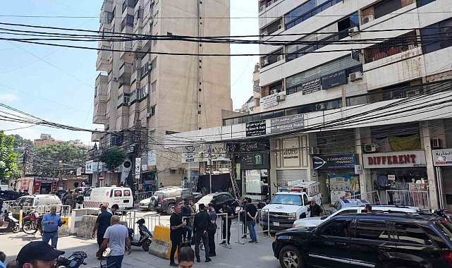 İsrail'in Beyrut'ta vurduğu bina görüntülendi