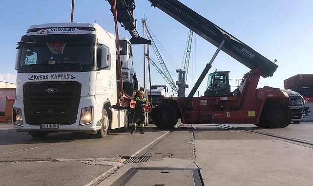Lojistik firmaları: "Suriye'deki tırlarımız için endişeli değiliz"