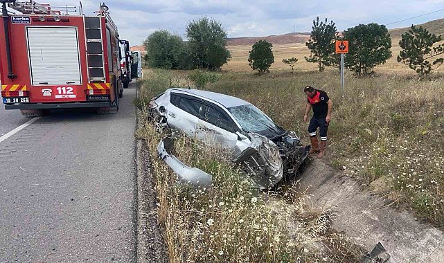 Otomobil su kanalına düştü, sürücü yaralandı