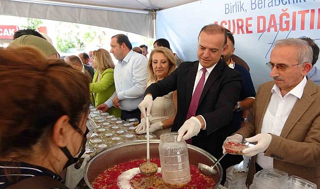 Sancaktepe'de aşure bereketi