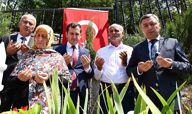 Şehit öğretmen Necmettin Yılmaz kabri başında anıldı