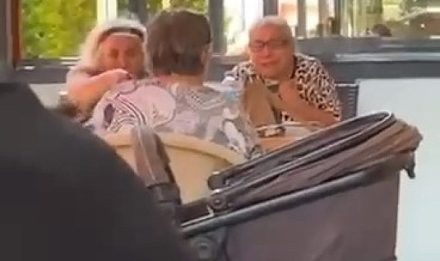 Sıcaktan bunalan kadınların vantilatör kavgası kamerada