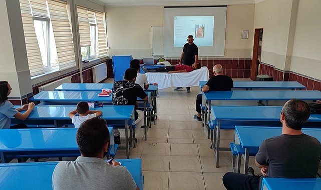 Simav'da "Lumbar Bölge Tedavisi" konulu workshop çalışması