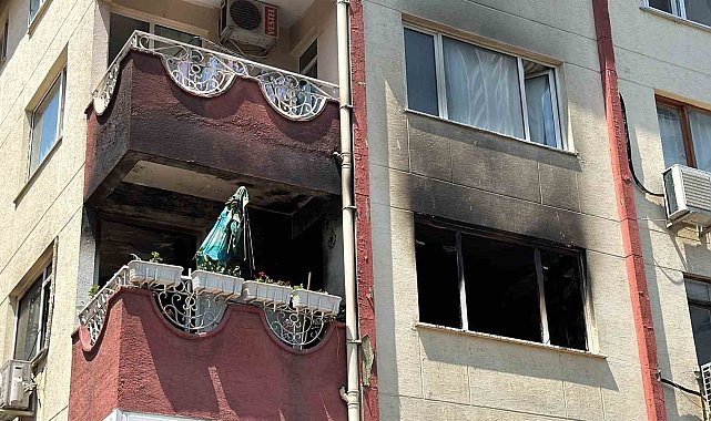 Şişli'de 4 katlı binada korkutan yangın: Daire kullanılamaz hale geldi