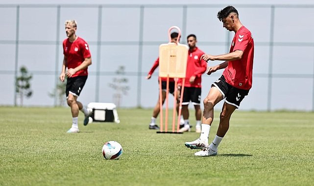 Sivasspor Erzurum'da yeni sezona hazırlanıyor