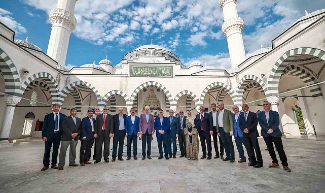 TBMM Başkanı Kurtulmuş, ABD'de Büyükelçi Önal ve Müslüman toplum liderleri ile görüştü