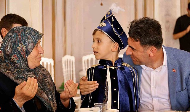 Vali Aygöl, şehit ailesini mutlu günde yalnız bırakmadı