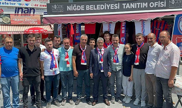 Vali Çelik taraftarların çağrısına kayıtsız kalmadı