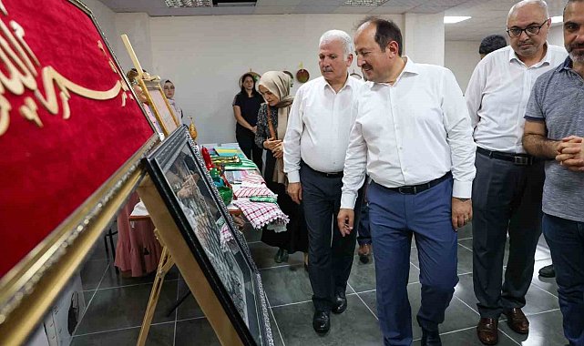 Vali Pehlivan Filistin'e destek etkinliğine katıldı