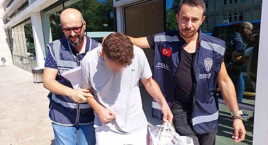 19 yaşındaki genç uyuşturucu bağımlısı babasını bıçakla ağır yaraladı