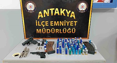3 şahsın üzerinden adeta cephanelik çıktı