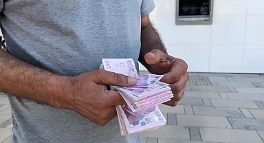 'İnsanlık Ölmemiş' dedirten davranış: Tomar tomar para buldu