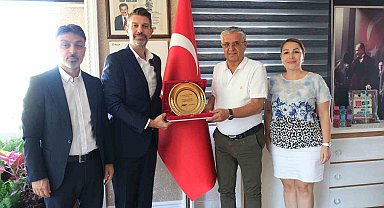 ADP Başkanı Özkırmızı: "Kemer Belediyesi'nin eğitim alanındaki başarılı çalışmalarını takdir diyorum"