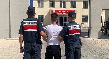 Afyonkarahisar'da 5 yıl 5 ay hapis cezası ile aranan kaçak yakalandı