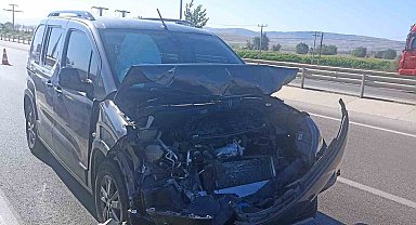 Afyonkarahisar'da trafik kazası: 6 kişi yaralandı