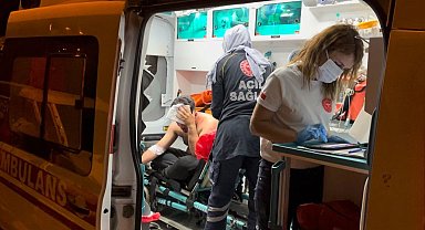 Ailesiyle tartıştı, kendisini ayırmak isteyen guruba küfür edince hastanelik oldu