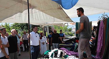 Akyazı kumaş ve antika pazarına yoğun ilgi