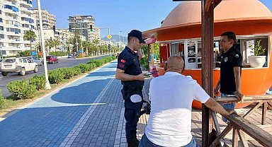 Alanya'da jandarmadan sahil şeridi ve plajlarda denetim