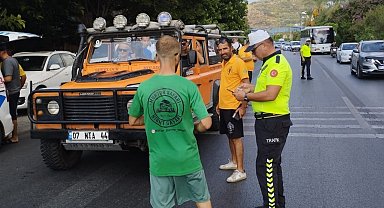 Alanya'da kurallara uymayan safari araçlarına ceza kesildi