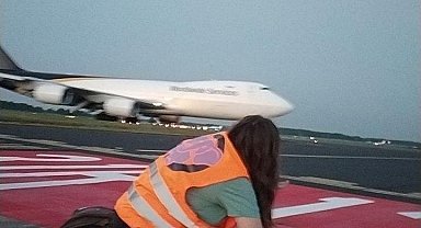 Almanya'da aktivistlerden 4 havalimanında "fosil yakıt" eylemi