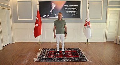 Antalya'da belediye başkanının makam koltuğu ve masası haczedildi