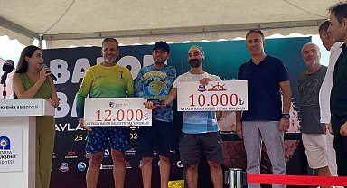 Antalya'da istilacı balon balığı avlama yarışması