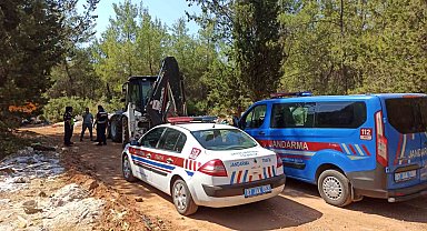 Antalya'da orman yangınına neden olacak atık ve çöpler temizlendi