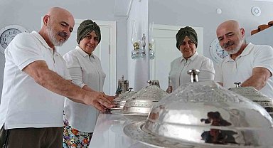Antika meraklısı gurbetçi ailenin evi müzeyi andırıyor